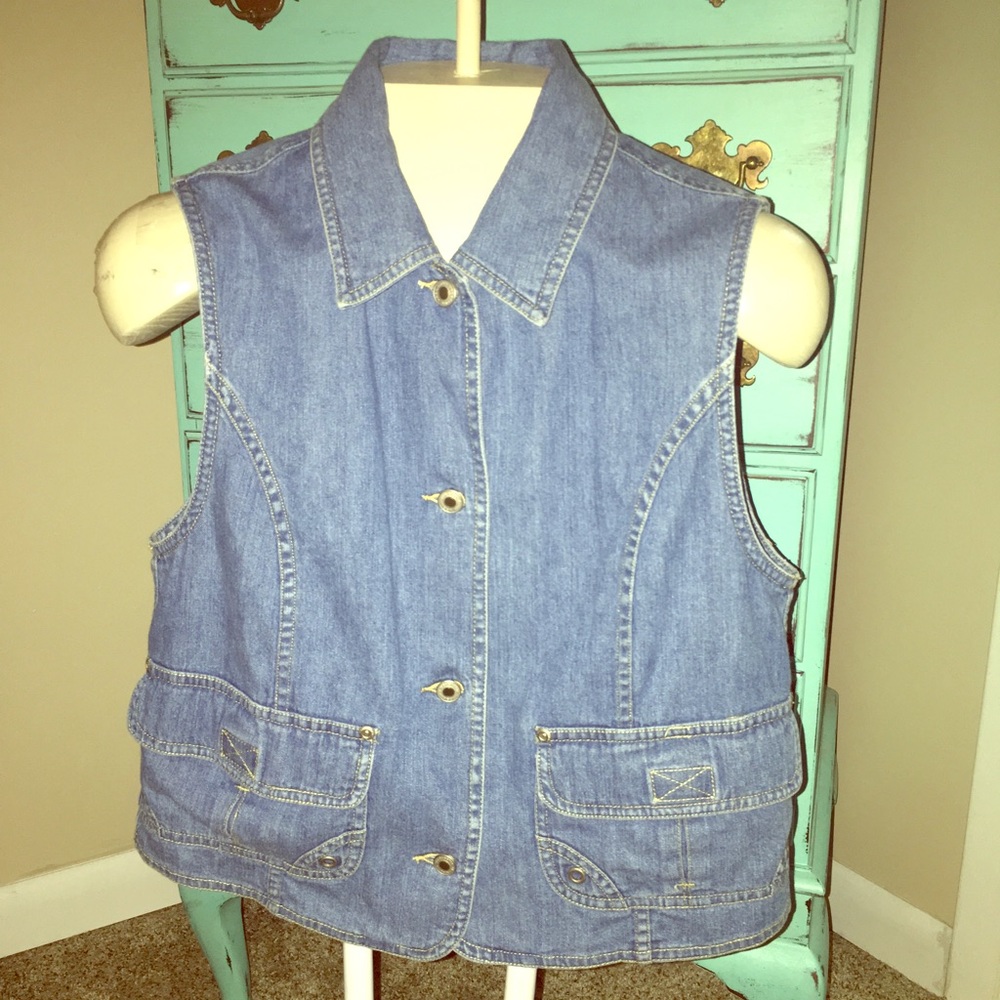 Sleeveless Jean Jacket